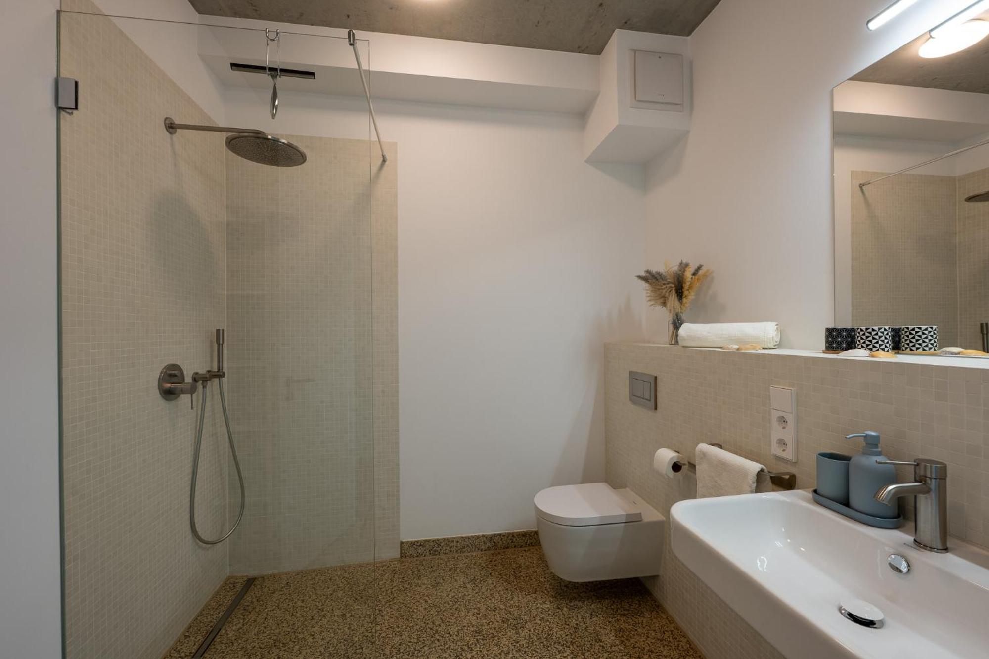 Marina Maisonette Seeblick Mit Pool Und Sauna バート・ザーロー エクステリア 写真