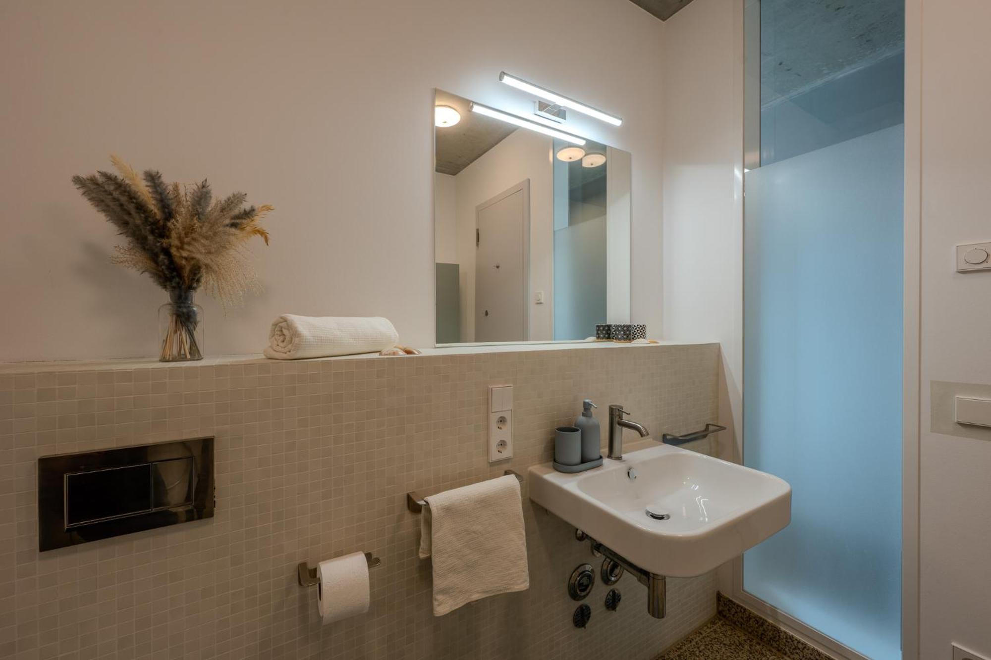 Marina Maisonette Seeblick Mit Pool Und Sauna バート・ザーロー エクステリア 写真